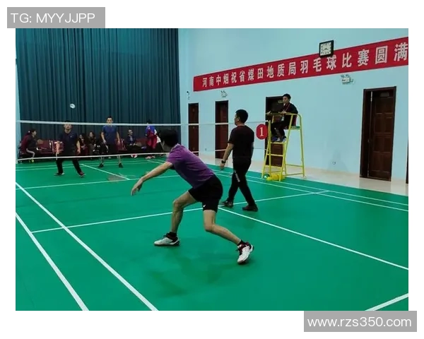 广州羽毛球队在全国锦标赛积分榜上以100分稳居第一名展现强劲实力